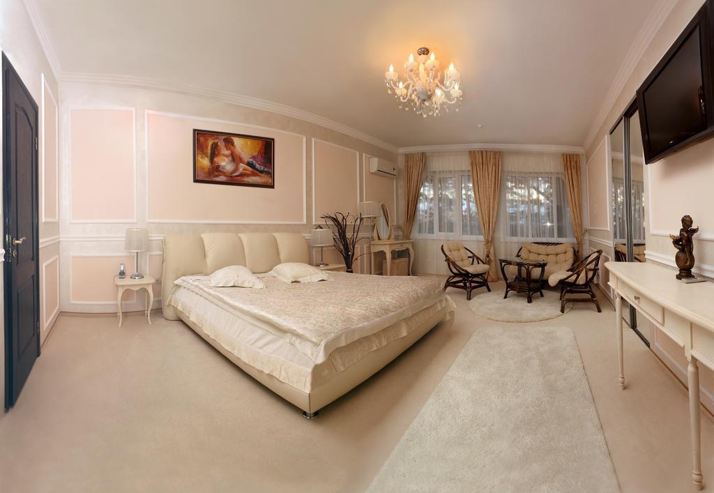 Skazka Hotel Vinnytsia Rum bild